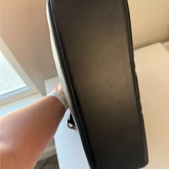 Kurt Geiger Black Quilted Chain Shoulder Bag - Picture 5 of 8